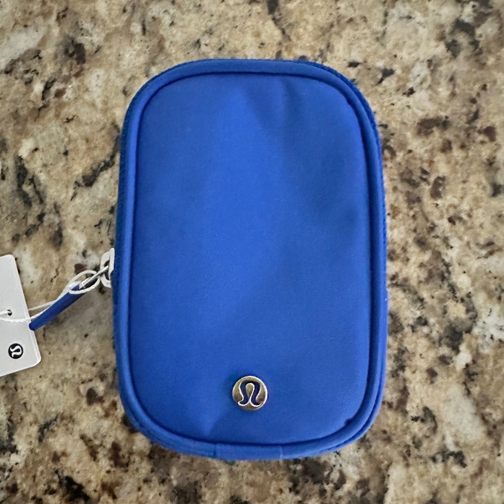 Lululemon Clippable Nano Pouch - Galactic Cobalt NWT